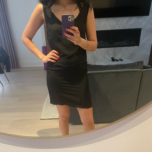 Babaton 100% silk black dress-size 0 - Picture 11 of 12